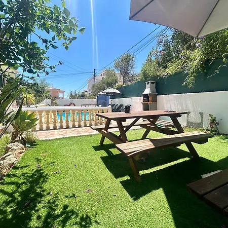 Travellers Guesthouse-2
