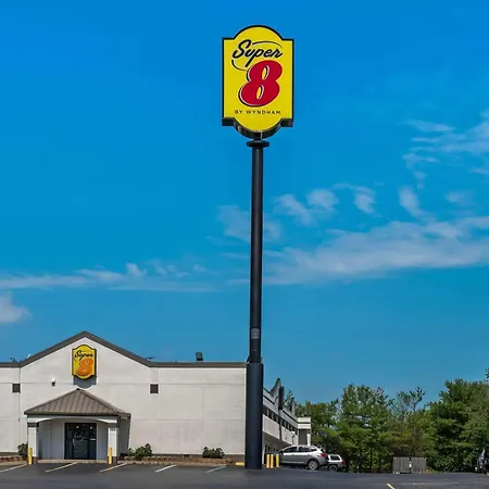 Super 8 By Wyndham Brownsburg-3