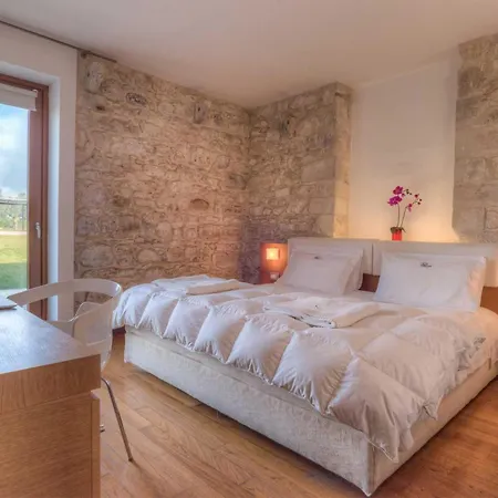 New Villa Carlotta-3
