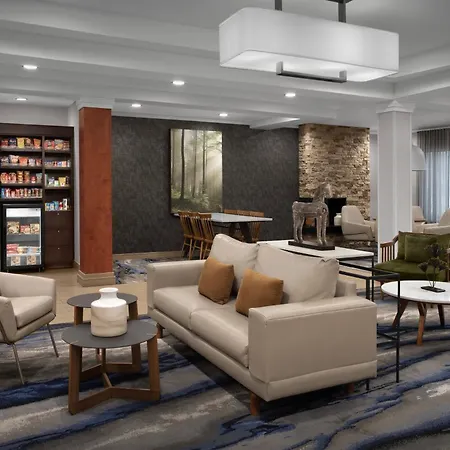 Fairfield Inn & Suites By Marriott Rogers-2