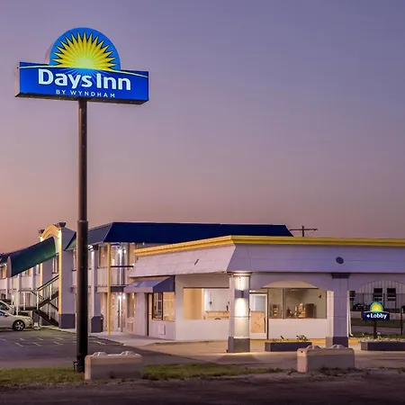 Days Inn By Wyndham Salina South-2