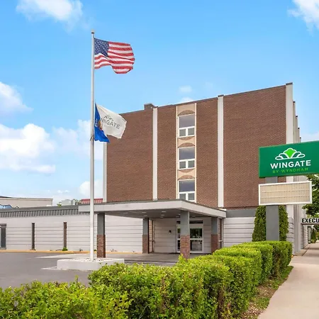 Wingate By Wyndham Sheboygan-2