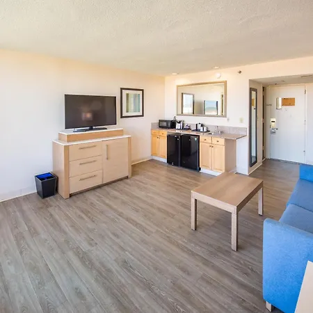 Wyndham Virginia Beach Oceanfront-3