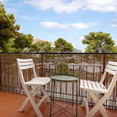 Sitges Beach Hostal-2