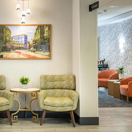 Hampton Inn And Suites La Crosse Downtown-3