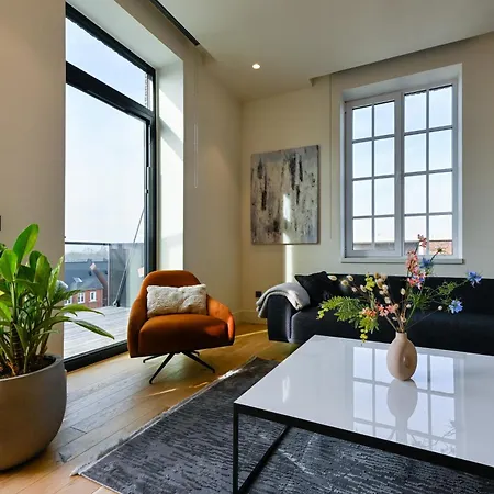 12, Apartments, 4-6 Pers, Central, Stunning View, Near Supermarket & Public Transport-3
