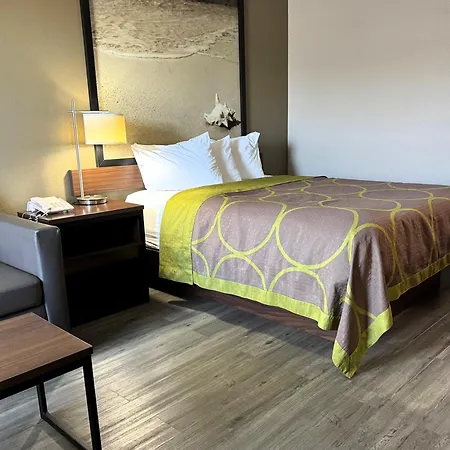 Super 8 By Wyndham Bay St. Louis-3