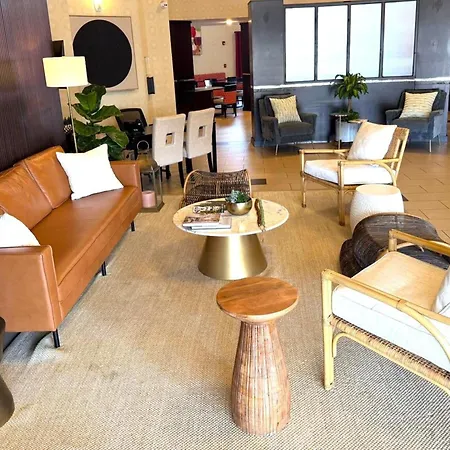 Holiday Inn Express & Suites Naples Downtown - 5Th Avenue By Ihg-2