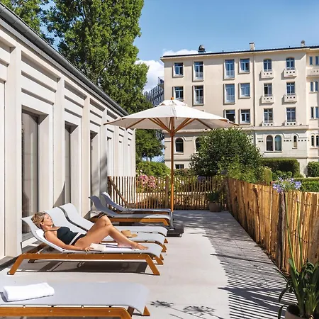 Hôtel Morgat Le Grand Hôtel De La Mer-3