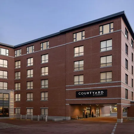 Courtyard By Marriott Portland Downtown/Waterfront-2