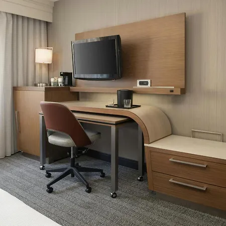 Courtyard By Marriott Vacaville-3