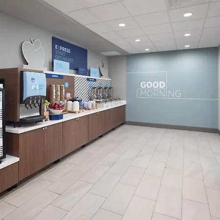 Holiday Inn Express Miami Airport-Blue Lagoon Area By Ihg-2