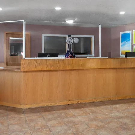 Baymont By Wyndham Manistee-2