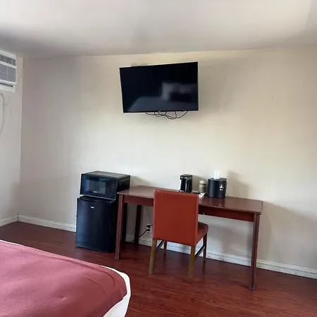 Holiday Lodge-3