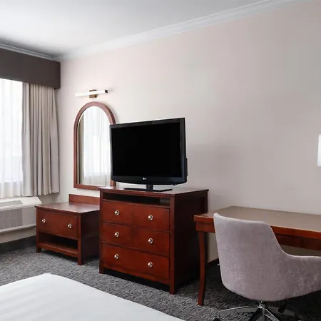 Best Western Plus Downtown Inn & Suites-3
