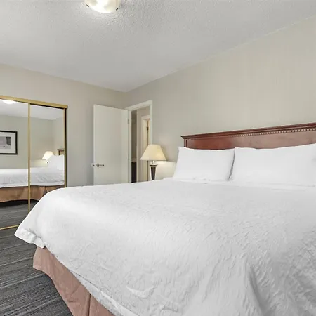 Best Western Plus Suites Downtown Calgary-2