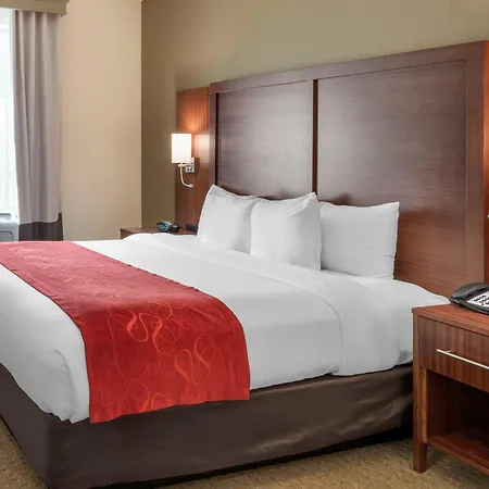 Comfort Suites Eugene University-2