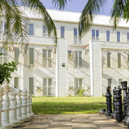 Hotel Blue Cove By On Vacation-3
