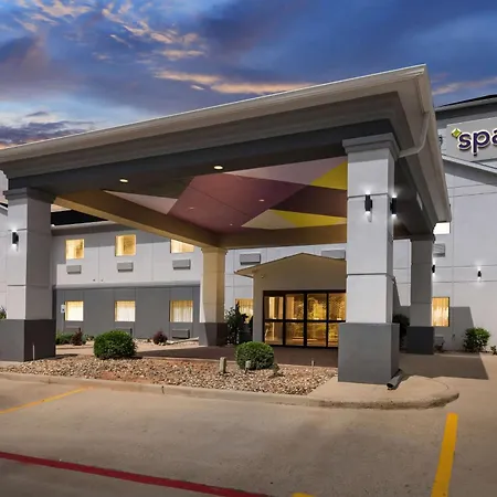 Spark By Hilton Mansfield-2