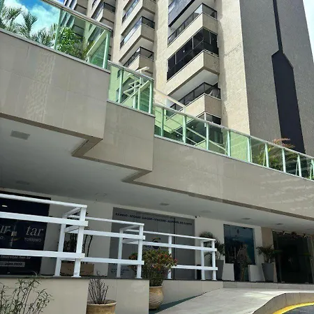 Via Venetto Flat-2