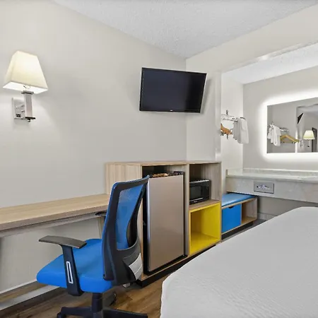 Days Inn By Wyndham Lost Hills-2