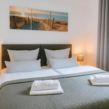 RG Living Self Check-In 24-7 Rooms Bad Salzuflen Near Messe Center Free Parking-2