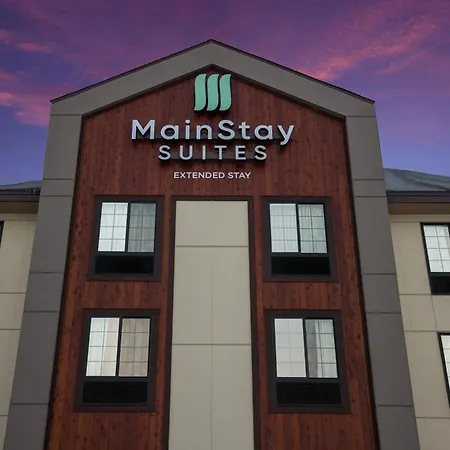 Mainstay Suites Gaylord-3