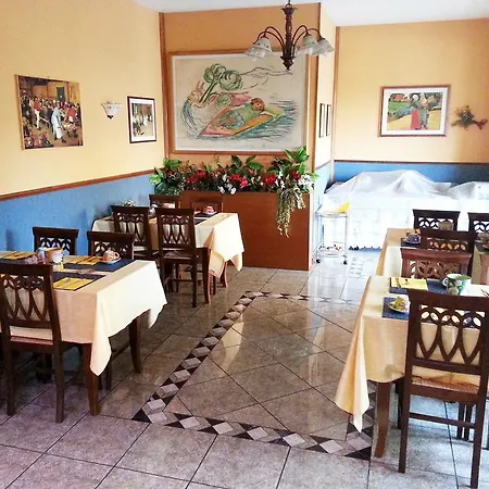 Hotel Emilia-3