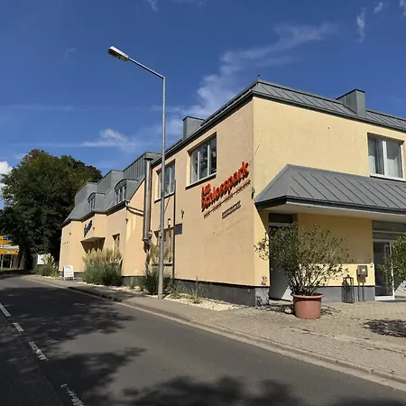 Hotel am Schlosspark-3