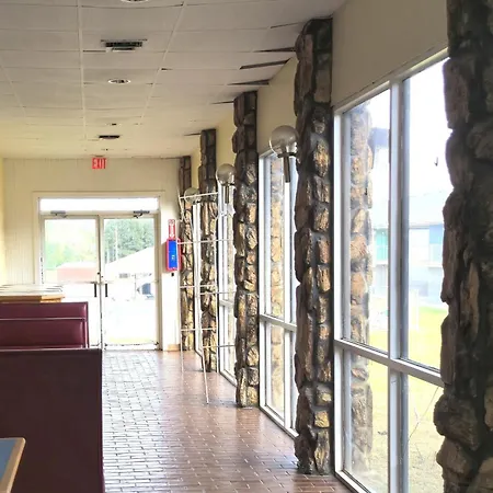 River Valley Inn And Suites-2
