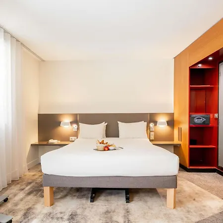 Novotel Suites Cannes Centre-3