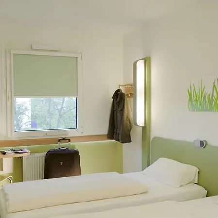 Ibis budget Orléans Sud Comet-3