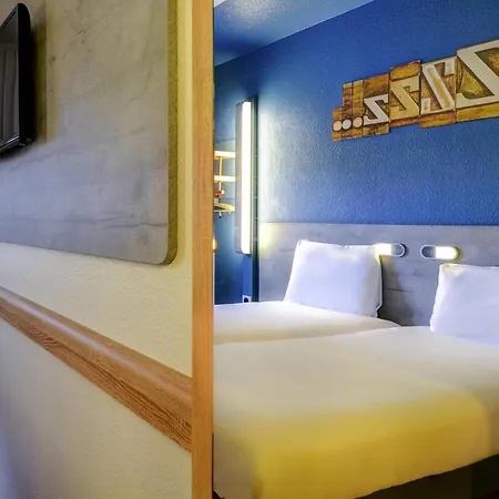 ibis budget Rueil Malmaison-2