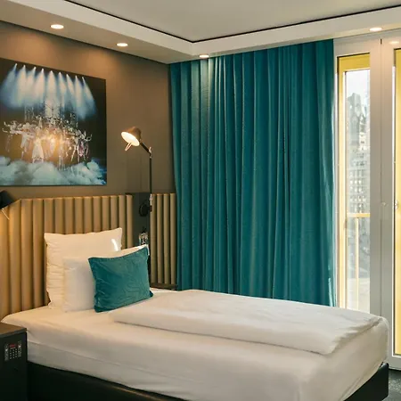 Motel One Berlin Ku'Damm-3
