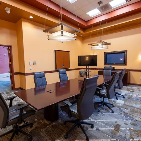Embassy Suites Northwest Arkansas - Hotel, Spa & Convention Center-3