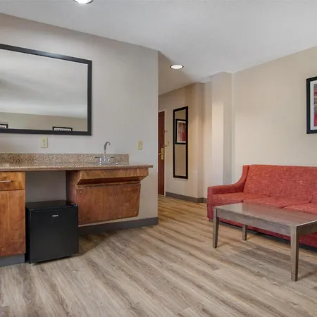 Best Western Plus Philadelphia-Choctaw Hotel And Suites-3