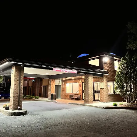 Econo Lodge Airport Quebec-2