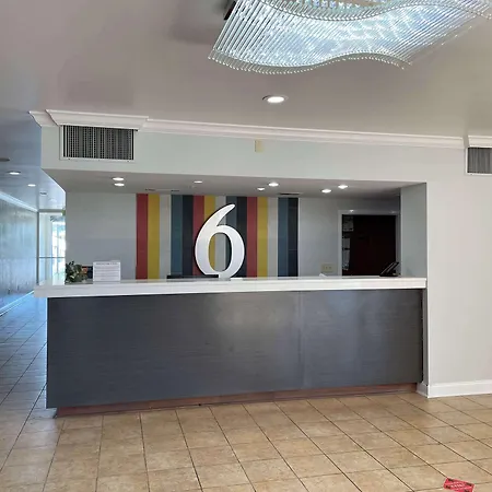 Motel 6 Opelika Al-3
