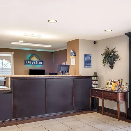 Days Inn By Wyndham New Braunfels-2