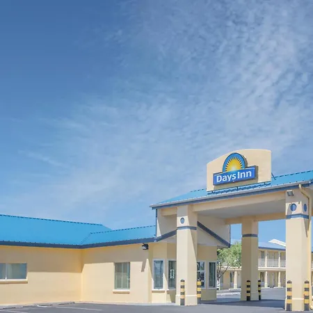 Days Inn By Wyndham Deming-2