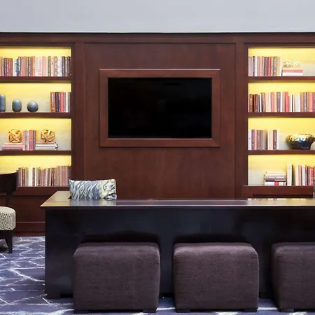 Embassy Suites By Hilton Philadelphia Airport-3