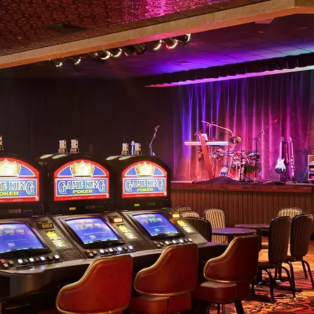 Maverick Hotel And Casino By Red Lion Hotels-3