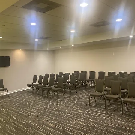 Ramada By Wyndham West Palm Beach Airport-3