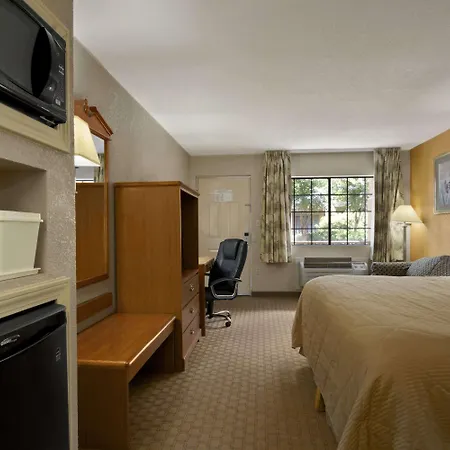 Days Inn By Wyndham Southaven Ms-2