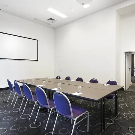 Amora Hotel Brisbane-3