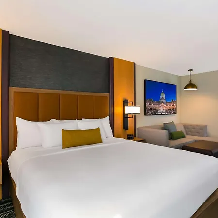 Best Western Premier The Central Hotel & Conference Center-2