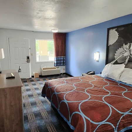 Super 8 By Wyndham Shreveport-2