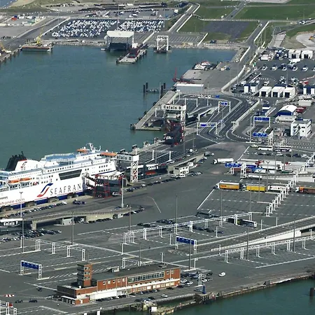 Holiday Inn Calais - Centre Car Ferry By Ihg-3