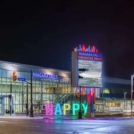 Wyndham Grand Fallsview Hotel-3