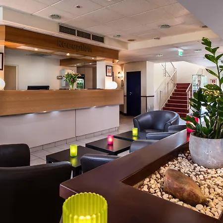 Ibis Styles Cologne Airport-2